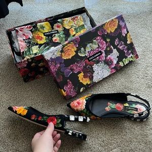 Dolce&Gabbana crystal flats size 9